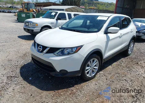 2017 Nissan Rogue Sport S из США, поврежденный, VIN JN1BJ1CP4HW016685